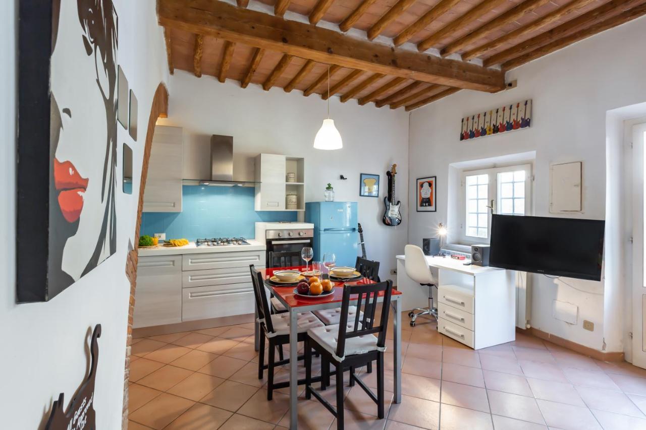 Cisanello Rock Apartment With Patio And Barbecue Pisa Exterior photo